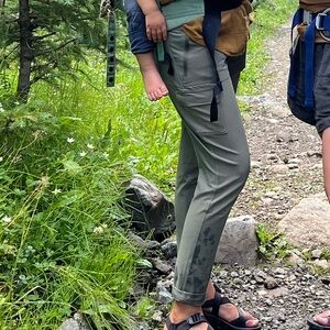 Mid-Rise Hiking Pants